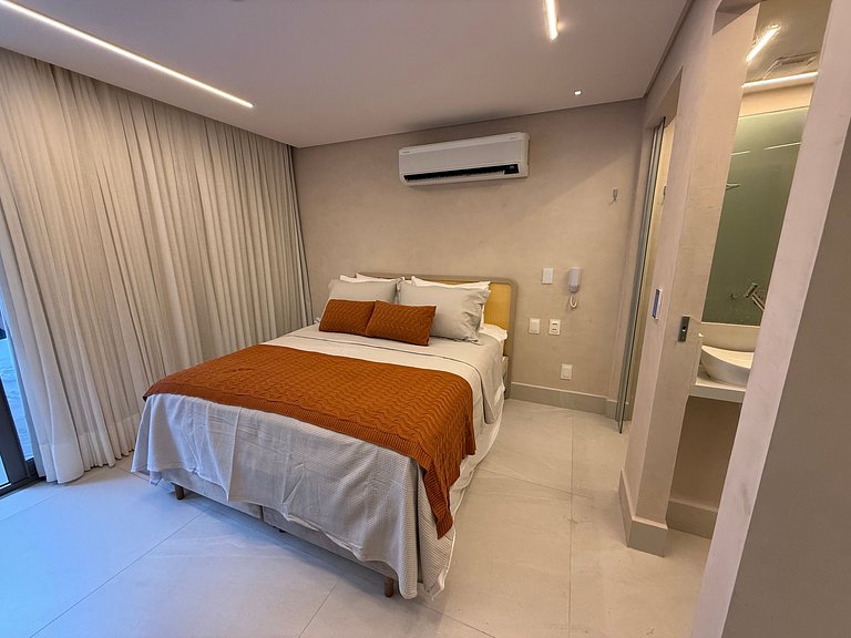 011 - Aquamaris - Take Home