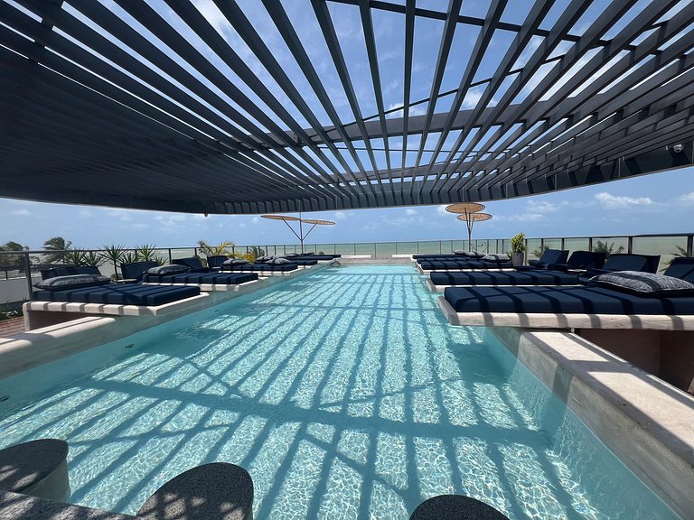 011 - Aquamaris - Take Home